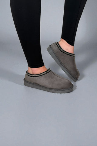 Kelly: Embroided Faux Fur Lined Mule Slippers - Grey