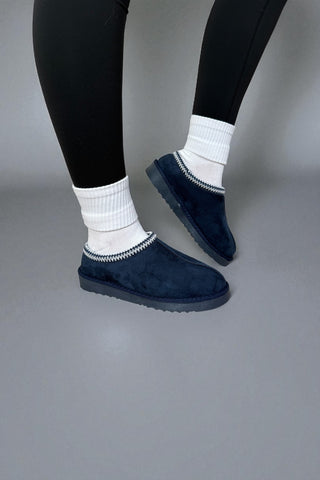 Kelly: Embroided Faux Fur Lined Mule Slippers - Navy