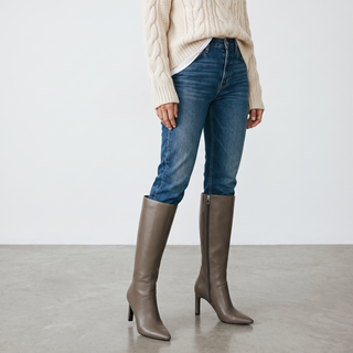 Roxy - Knee High Heeled Boot - Taupe