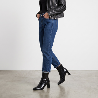 Vivi: Low Heel Ankle boot - Black