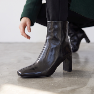 Vivi: Low Heel Ankle boot - Black