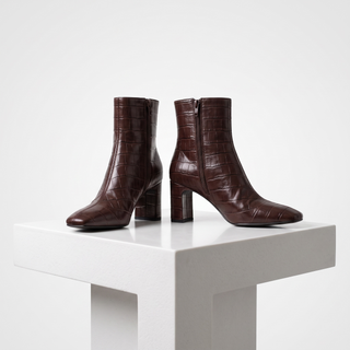Vivi: Low Heel Ankle boot - Brown Croc
